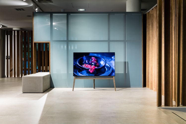 digital signage